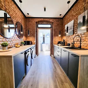 https://apartament-brzask-karkonoszy.szklarskaporebahotels.net